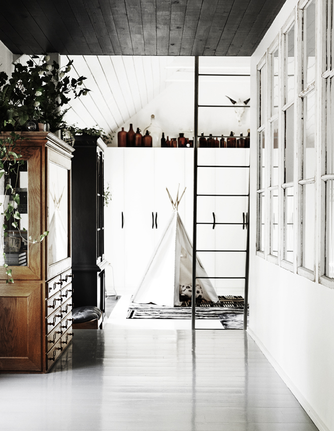 Private home south of Sweden featured in Residence Magazine Photography by Pia Ulin Styling by Lotta Agaton Image 4